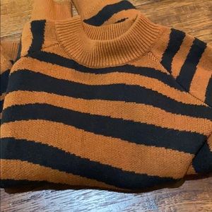 Tiger strip sweater
